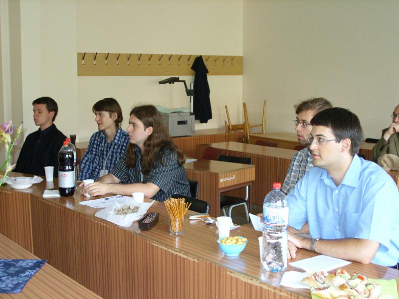 SS850760.JPG